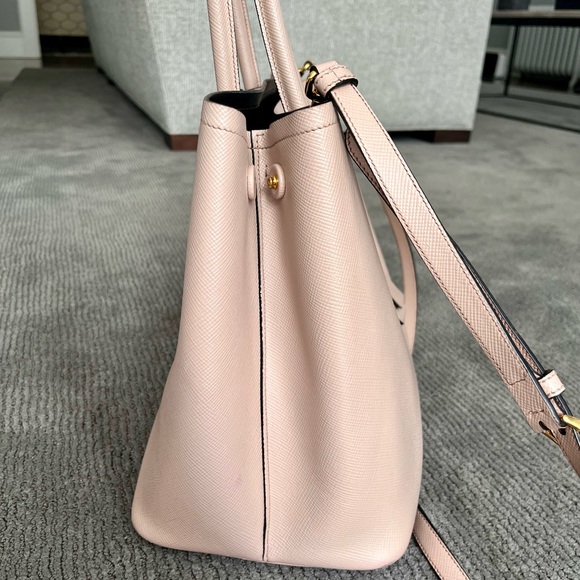 Authentic PRADA Saffiano Cuir Medium Double Bag in Cammeo. - Picture 3 of 12